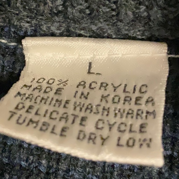 Sears Black and Green Crewneck Sweater Classic Knit - Picture 4 of 4